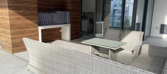 2 bedrooms Apartment in Limassol, Cyprus No. 14047 4