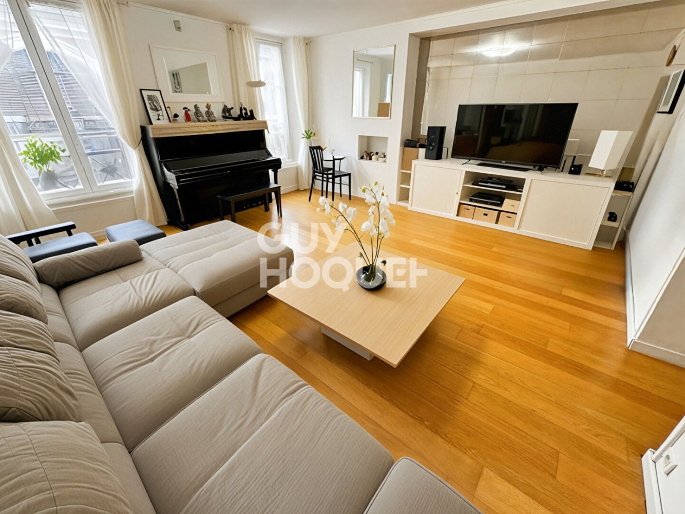 4 bedrooms Duplex in Versailles, France No. 146886