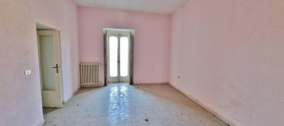 10 rooms House in Castel Baronia, Italy No. 113695 8