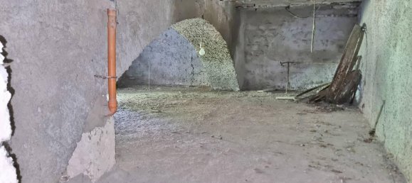 10 rooms House in Castel Baronia, Italy No. 113695 3