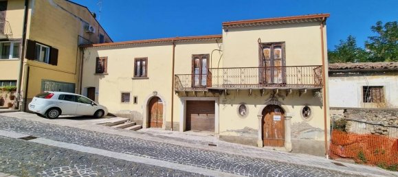 10 rooms House in Castel Baronia, Italy No. 113695 25