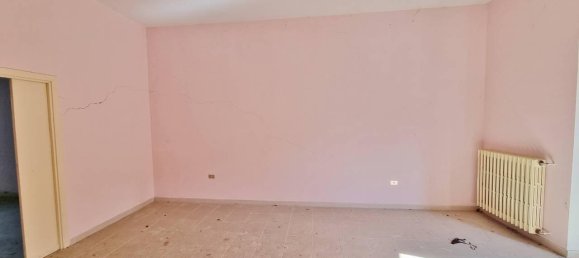 10 rooms House in Castel Baronia, Italy No. 113695 9