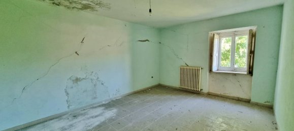 10 rooms House in Castel Baronia, Italy No. 113695 11