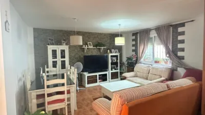 3 bedrooms Townhouse in La Linea de la Concepcion, Spain No. 172567