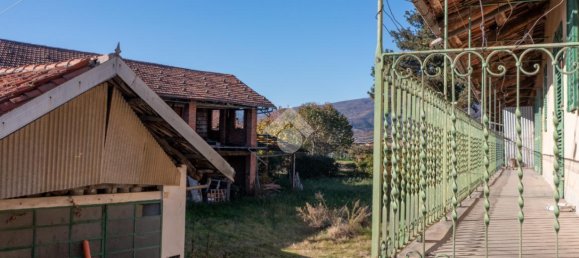 8 rooms House in Verzuolo, Italy No. 25228 18