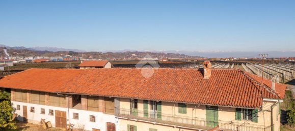 8 rooms House in Verzuolo, Italy No. 25228 3