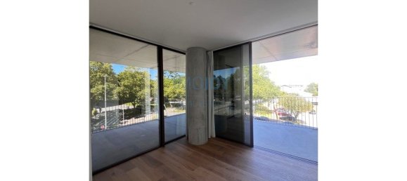 2 chambres Appartement à Porto, Portugal No. 62853 5