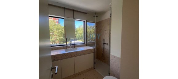 2 chambres Appartement à Porto, Portugal No. 62853 16