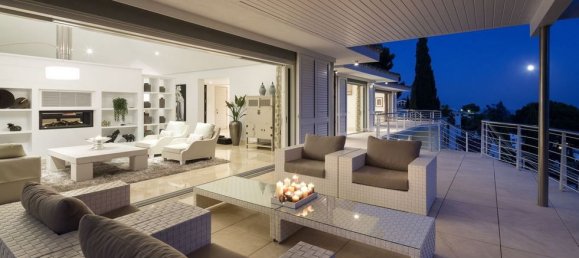 5 bedrooms Villa in Benahavis, Spain No. 19576 7