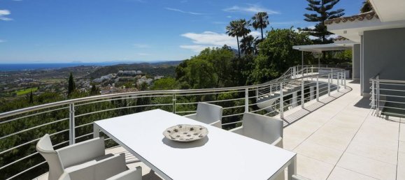 5 bedrooms Villa in Benahavis, Spain No. 19576 5