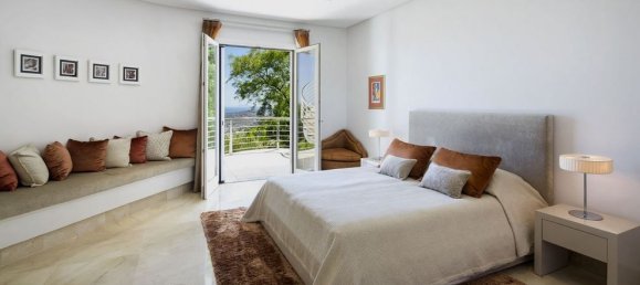 5 bedrooms Villa in Benahavis, Spain No. 19576 24