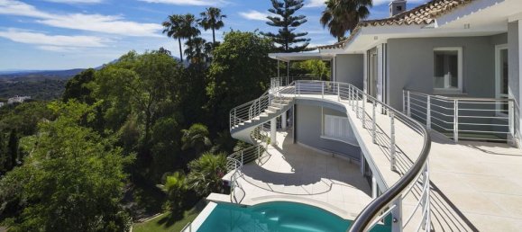 5 bedrooms Villa in Benahavis, Spain No. 19576 4