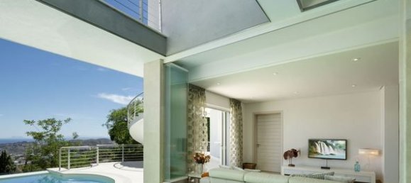 5 bedrooms Villa in Benahavis, Spain No. 19576 3