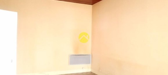 3 Schlafzimmer Haus in Saint-Amand-Montrond, France, Nr. 95173 2