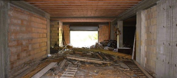 500m² Garage in Paola, Italy No. 273903 11