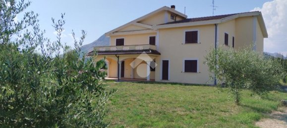 3 Schlafzimmer Villa in San Vittore del Lazio, Italy, Nr. 220853 8