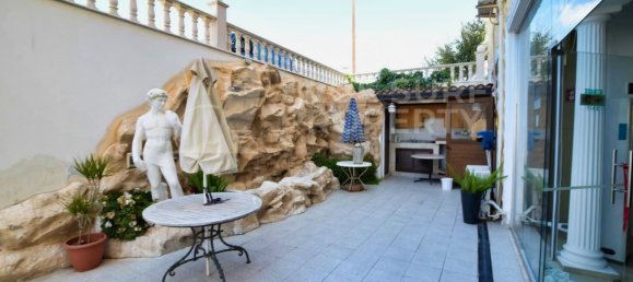 21 Schlafzimmer Villa in Deryneia, Cyprus, Nr. 9235 2