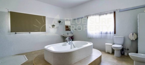 21 غرف نوم فيلا في Deryneia, Cyprus رقم 9235 23