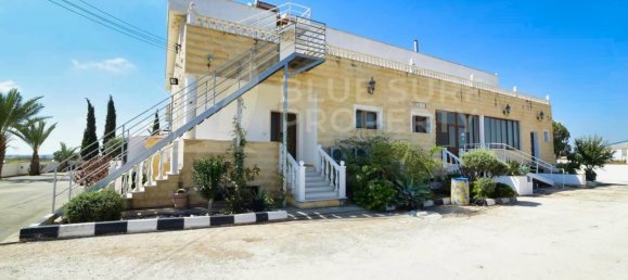 21 غرف نوم فيلا في Deryneia, Cyprus رقم 9235 3