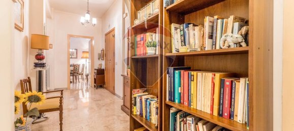 3 Schlafzimmer Wohnung in Rome, Italy, Nr. 372121 8