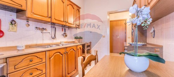 3 Schlafzimmer Wohnung in Rome, Italy, Nr. 372121 11