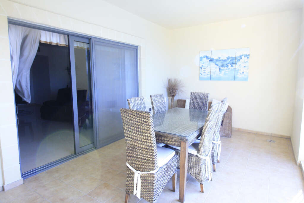 Квартира с 3 спальнями в Меллиха, Мальта № 3366