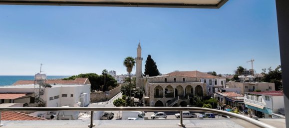 2 bedrooms Apartment in Larnaca, Cyprus No. 23148 4