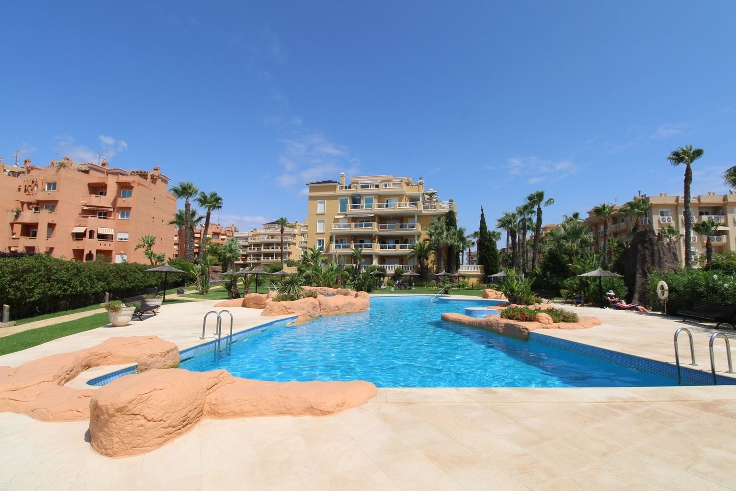 2 bedrooms Penthouse in Alicante, Spain No. 143463