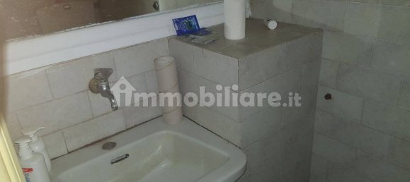 Almacén de 2 habitaciónes en Lucca, Italy No. 211549 7