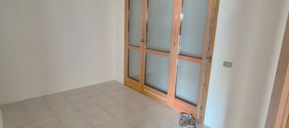 3 rooms Apartment in Pisa, Italy No. 217845 4