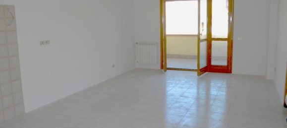 3 rooms Apartment in Pisa, Italy No. 217845 17