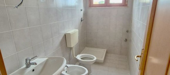3 rooms Apartment in Pisa, Italy No. 217845 5