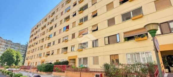 4 rooms Apartment in Rome, Italy No. 264056 6