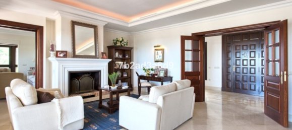 5 Schlafzimmer Villa in Malaga, Spain, Nr. 102950 16