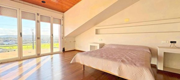 6 bedrooms House in A Coruna, Spain No. 46877 5