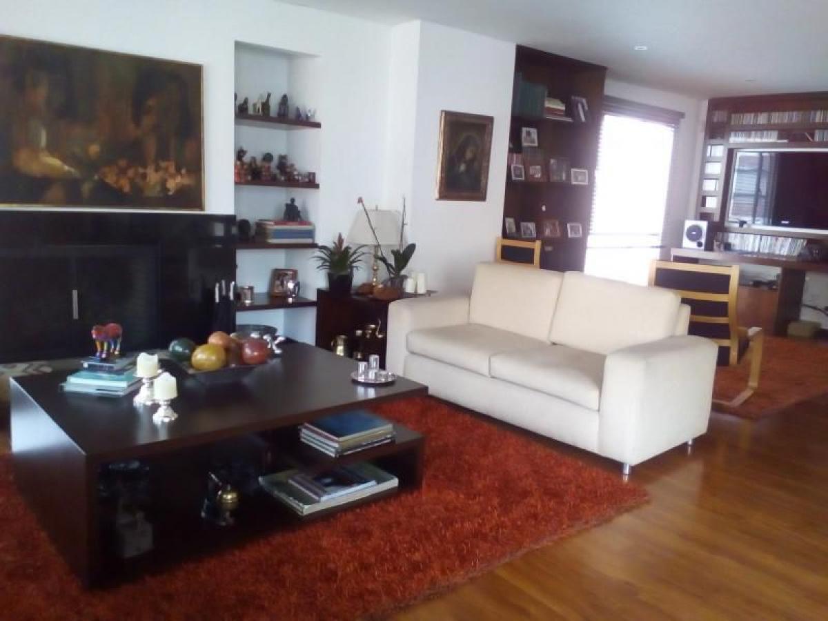 2 bedrooms House in Bogota, Colombia No. 9972