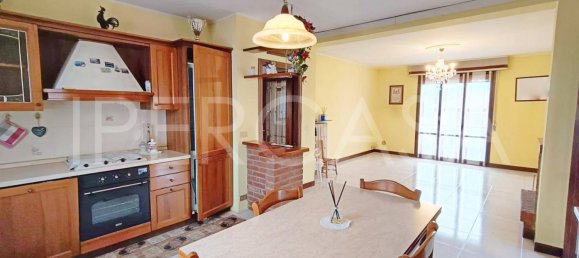 Apartamento de 2 dormitorios en Formigine, Italy No. 218498 6