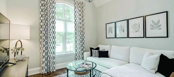 5 bedrooms House in Mississauga, Canada No. 545 3