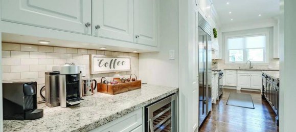 5 bedrooms House in Mississauga, Canada No. 545 7