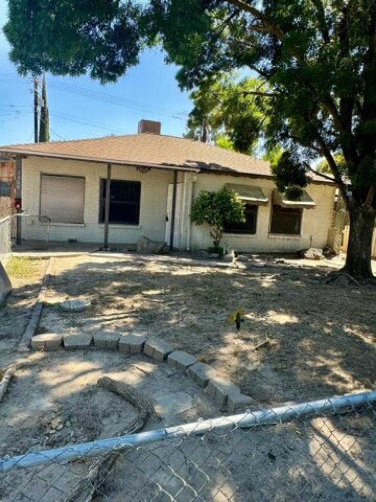 2 bedrooms House in Visalia, USA No. 384681