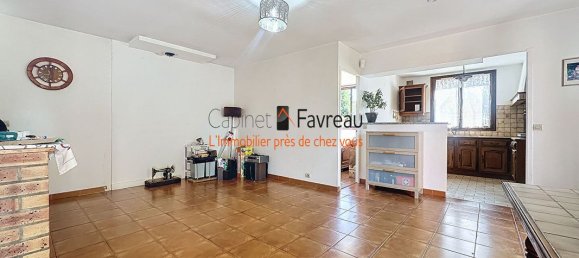 3 bedrooms House in Villejuif, France No. 187126 10