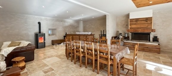 3 bedrooms House in Ancelle, France No. 194234 2