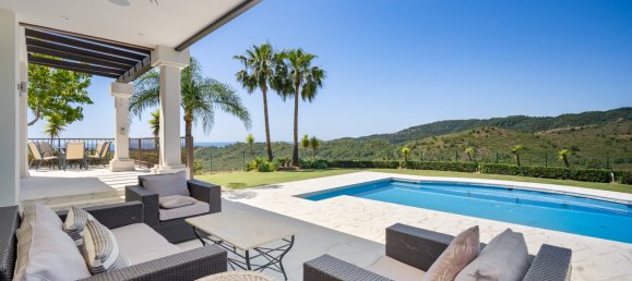 6 bedrooms Villa in Benahavis, Spain No. 4639 25