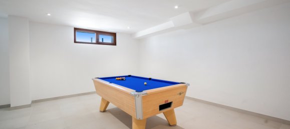 6 bedrooms Villa in Benahavis, Spain No. 4639 22