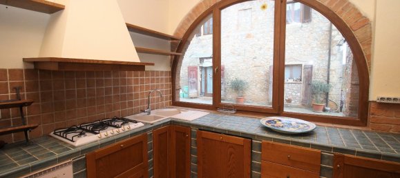 4 bedrooms Apartment in Monteriggioni, Italy No. 164570 12