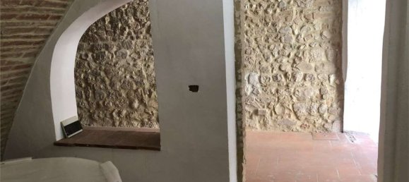 Квартира с 2 комнатами в Тоди, Италия № 263579 8