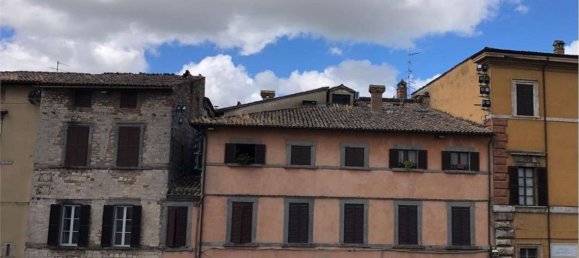 Квартира с 2 комнатами в Тоди, Италия № 263579 2