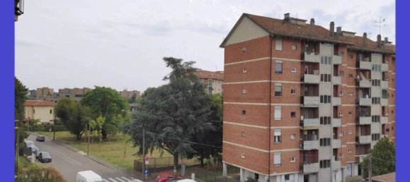 1 bedroom Apartment in Milan, Italy No. 303048 9