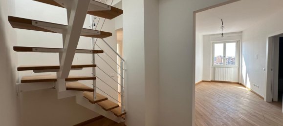 4 bedrooms Penthouse in Rho, Italy No. 364216 17