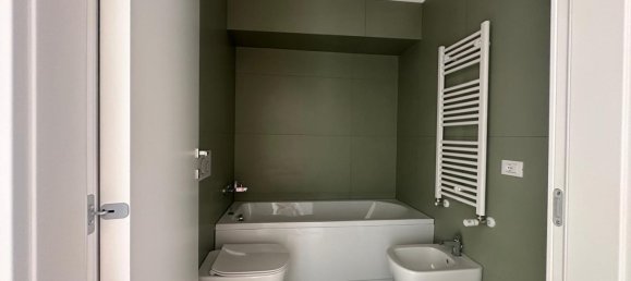 4 bedrooms Penthouse in Rho, Italy No. 364216 25